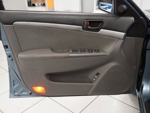 Used 2009 Hyundai Sonata GLS image 16