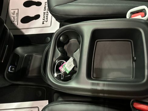 New 2026 Chrysler Pacifica Select image 19