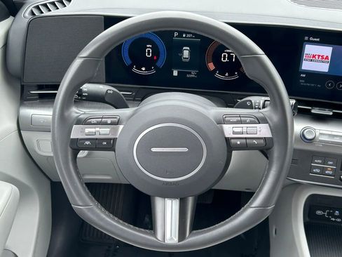 Used 2025 Hyundai Kona SEL image 37