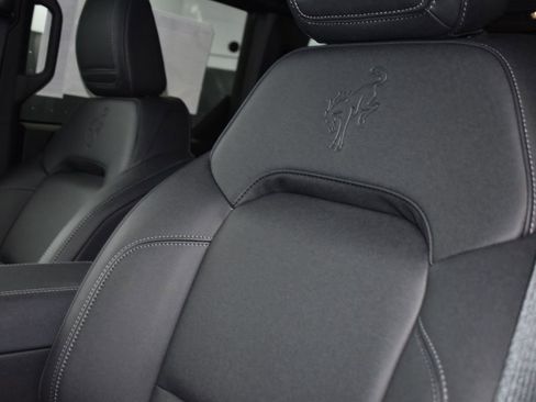 New 2025 Ford Bronco Badlands image 11