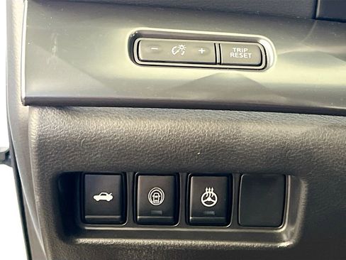 Used 2023 Nissan Maxima SR w/ Sport Mat Group image 10