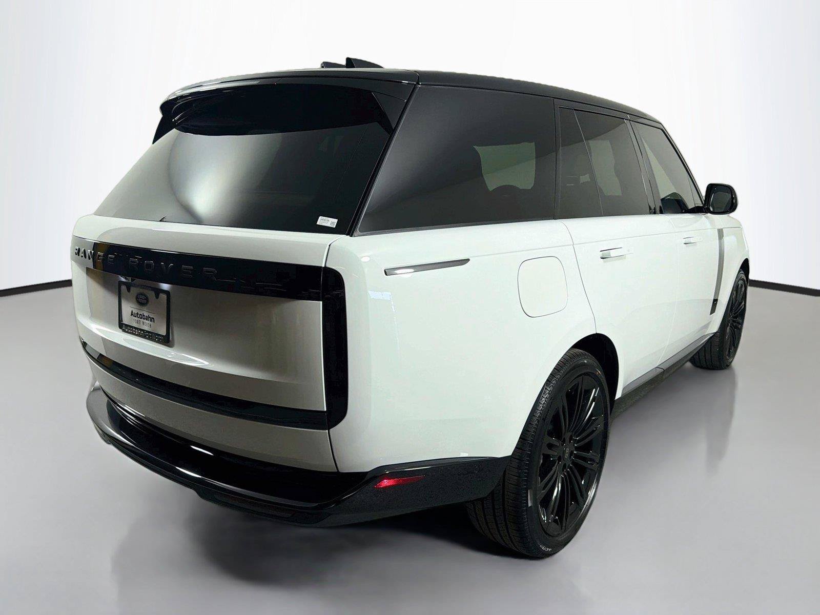 New 2027 Land Rover Range Rover SE AWD/4WD image 5