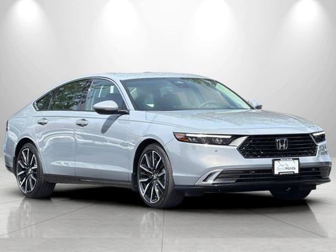 New 2026 Honda Accord Touring image 9