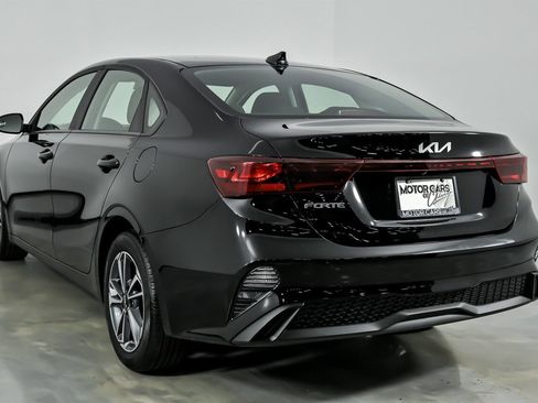 Used 2024 Kia Forte LXS image 10