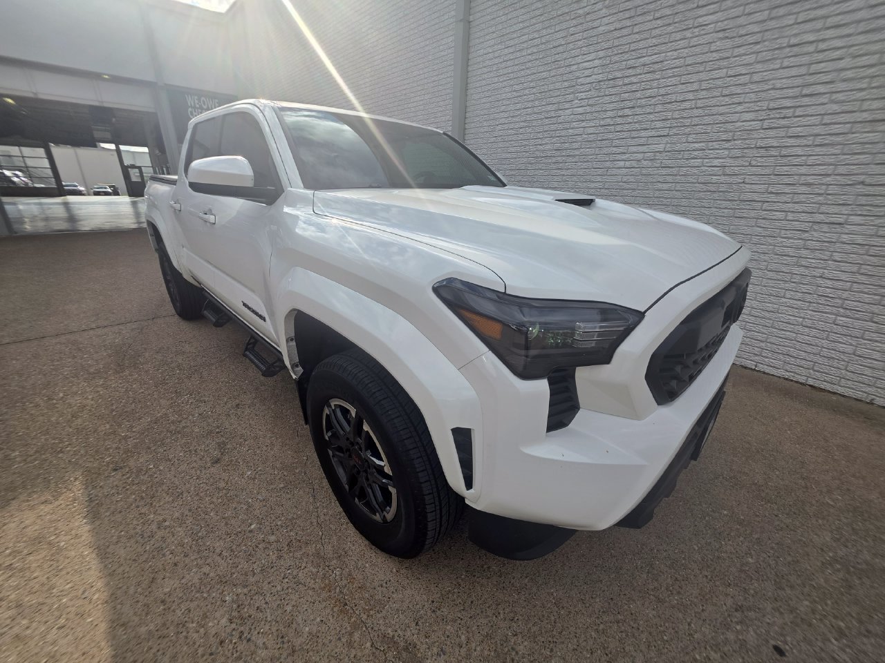 Used 2024 Toyota Tacoma TRD Sport AWD/4WD image 1