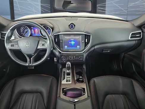 Used 2015 Maserati Ghibli RWD image 9