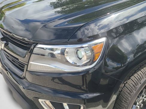 Used 2019 Chevrolet Colorado Z71 w/ Z71 Midnight Edition image 7