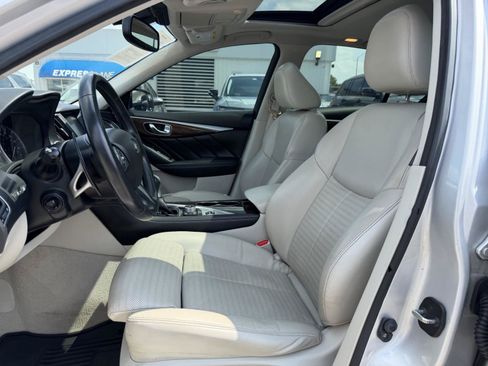 Used 2015 INFINITI Q50 w/ Deluxe Touring Package RWD image 14