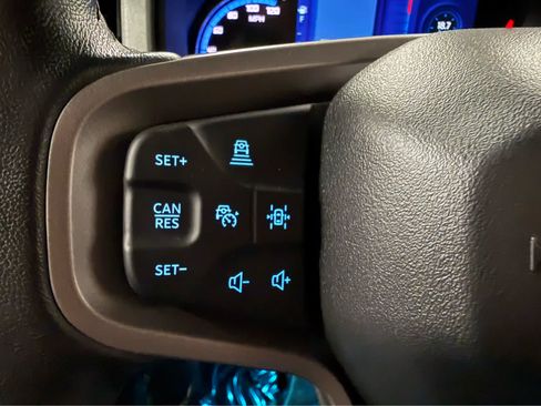 Used 2024 Ford Bronco Outer Banks AWD/4WD image 12
