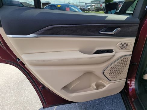 New 2026 Jeep Grand Cherokee L Limited AWD/4WD image 12