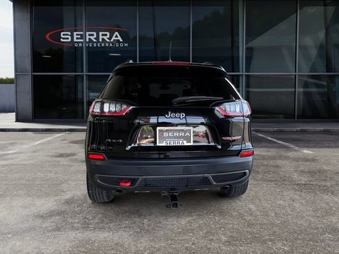 Used 2020 Jeep Cherokee Trailhawk w/ Cold Weather Group AWD/4WD image 3