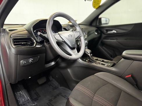 Used 2022 Chevrolet Equinox RS image 12