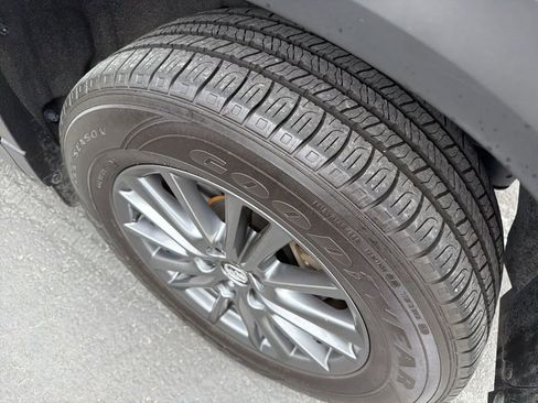 Used 2021 MAZDA CX-5 Touring w/ Touring Preferred SV Package image 7