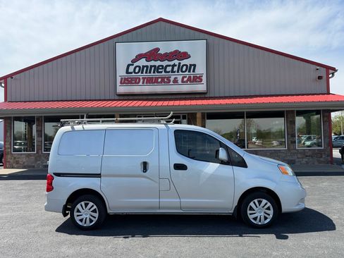 Used 2018 Nissan NV200 SV w/ Navigation Package image 3