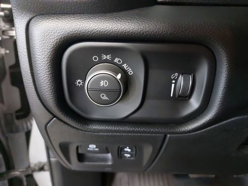 Used 2022 RAM 1500 Big Horn AWD/4WD image 26