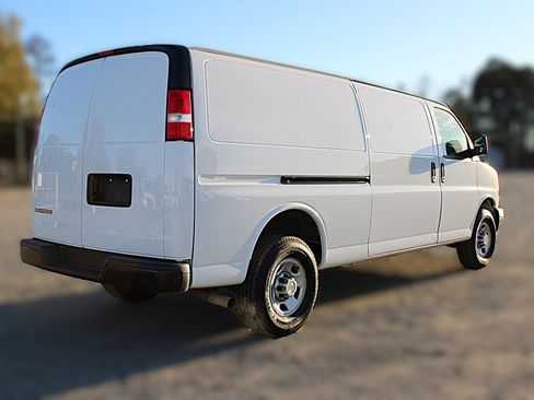 Used 2023 Chevrolet Express 2500 Extended w/ Driver Convenience Package image 5
