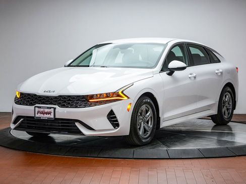 Used 2023 Kia K5 LXS FWD image 1