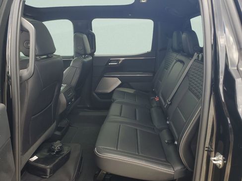 Used 2025 GMC Sierra EV Denali AWD/4WD image 10