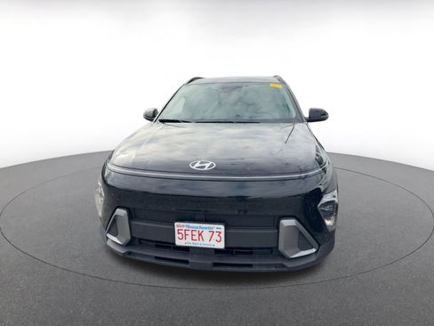 Used 2025 Hyundai Kona SEL image 2