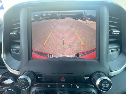 Used 2022 RAM 1500 Big Horn AWD/4WD image 19