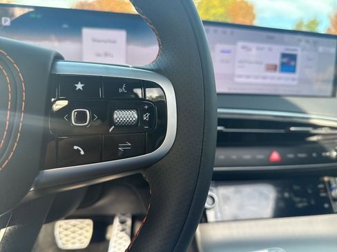 New 2026 Genesis GV70 3.5T Sport Advanced image 16