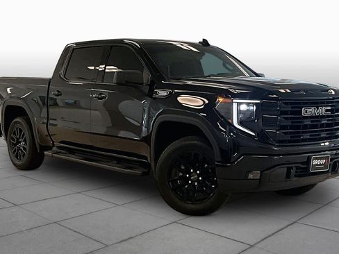Used 2024 GMC Sierra 1500 Elevation RWD image 2