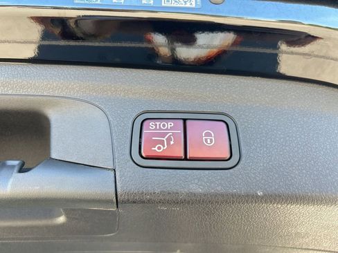 Used 2022 Mercedes-Benz GLE 350 4MATIC image 49