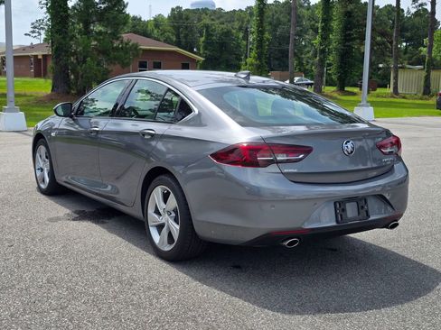 Used 2020 Buick Regal Preferred FWD image 5