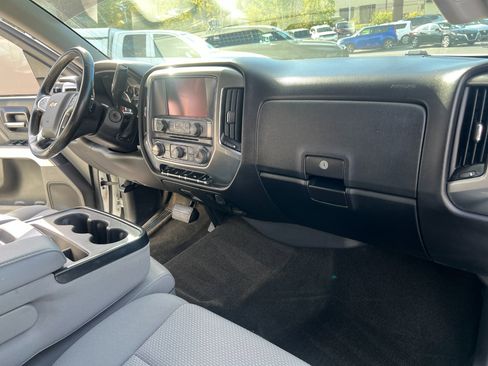 Used 2015 Chevrolet Silverado 1500 LT w/ LT Convenience Package image 21