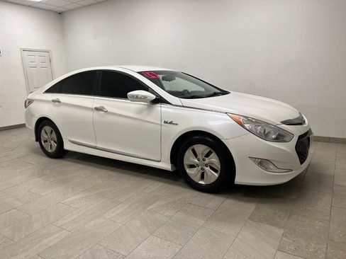 Used 2014 Hyundai Sonata Hybrid FWD image 10