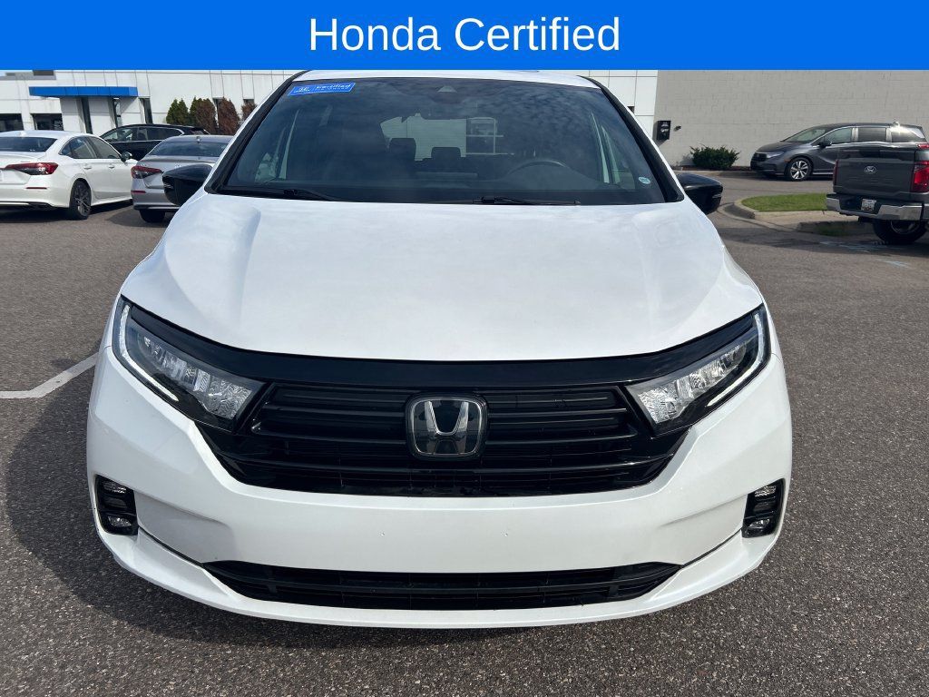 Certified 2024 Honda Odyssey Sport image 3