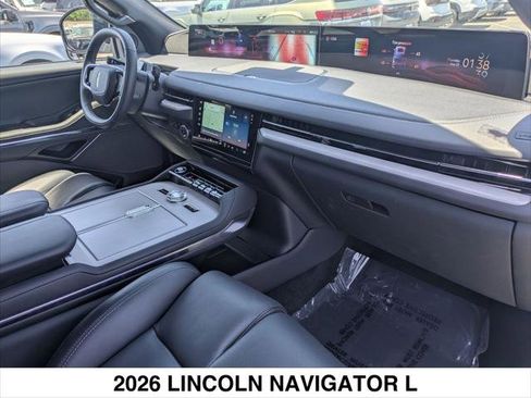 Used 2026 Lincoln Navigator L Reserve w/ Jet Appearance Package AWD/4WD image 25