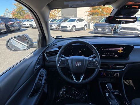 Used 2025 Buick Encore GX Preferred image 32