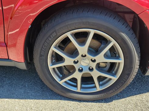 Used 2017 Dodge Journey GT w/ Driver Convenience Group FWD image 6