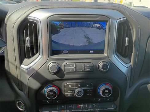 Used 2022 Chevrolet Silverado 1500 RST image 15