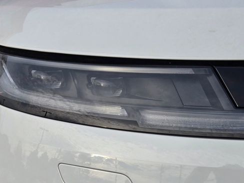 Used 2023 Land Rover Range Rover Sport SE image 14