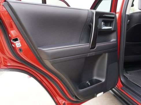 Used 2024 Toyota 4Runner TRD Off-Road Premium w/ Off Road Premium Plus Package AWD/4WD image 21
