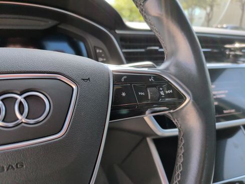 Used 2021 Audi A6 Premium image 18