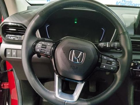 Certified 2025 Honda Pilot Touring image 31