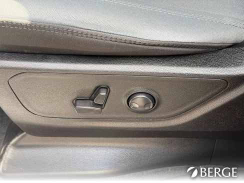 Used 2022 RAM 1500 Big Horn RWD image 17