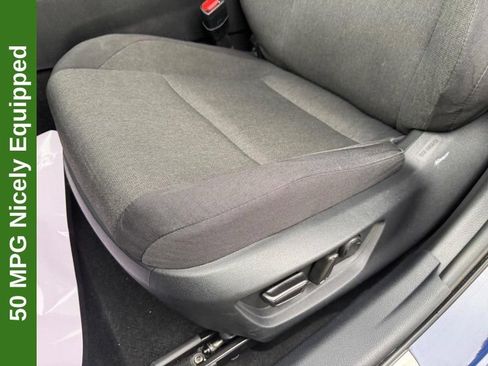 Used 2025 Toyota Camry LE FWD image 17