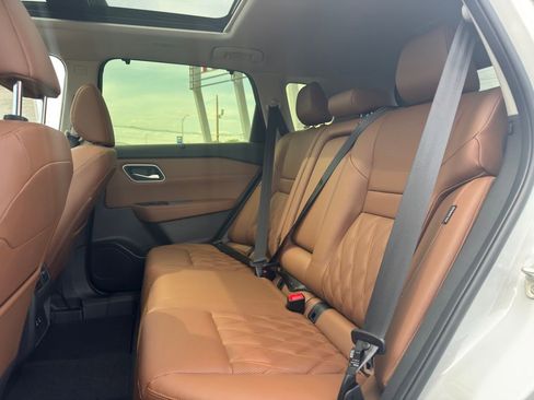 New 2026 Nissan Rogue Platinum AWD/4WD image 14