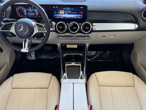 New 2026 Mercedes-Benz GLB 250 image 12