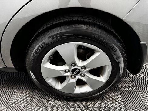 Used 2018 Kia Soul Base image 20