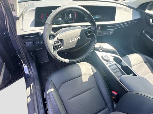 Used 2024 Kia EV6 Light RWD image 10