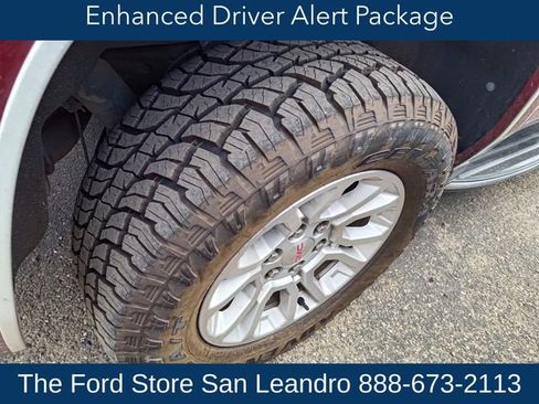 Used 2018 GMC Yukon XL SLE w/ Convenience Package image 15