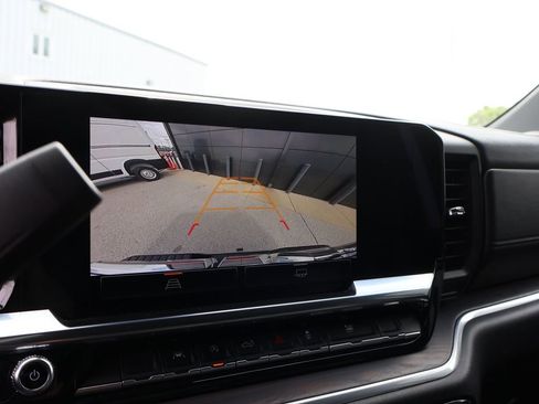 Used 2025 GMC Sierra 1500 SLT image 33