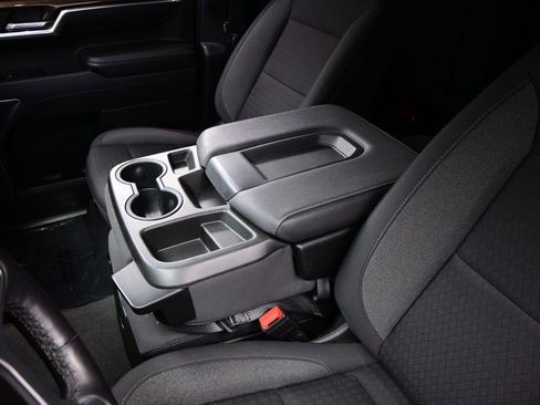 Used 2022 Chevrolet Silverado 1500 LT RWD image 25