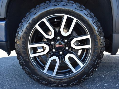 Used 2020 GMC Sierra 1500 AT4 w/ AT4 Premium Package image 16