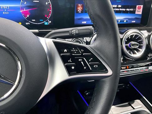Certified 2026 Mercedes-Benz GLA 250 image 25